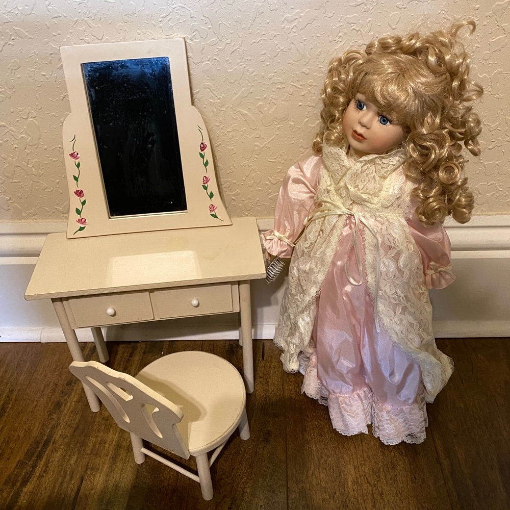 Beautiful lady collectible doll with sitting chair and mirror set